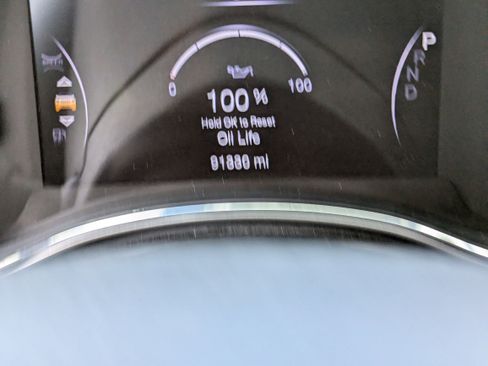 Used 2018 Jeep Grand Cherokee Laredo image 26