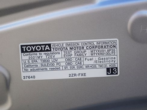 Used 2021 Toyota Prius Prime XLE w/ Carpet Mat Package (TMS) image 29