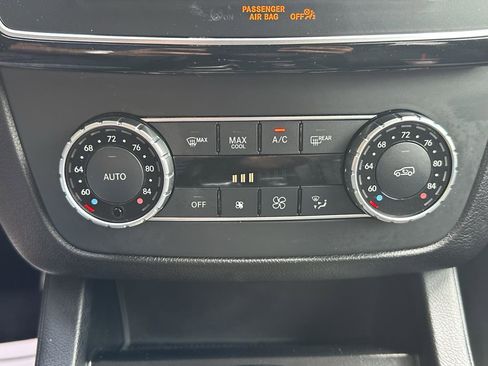 Used 2018 Mercedes-Benz GLE 350 w/ Premium 1 Package image 17