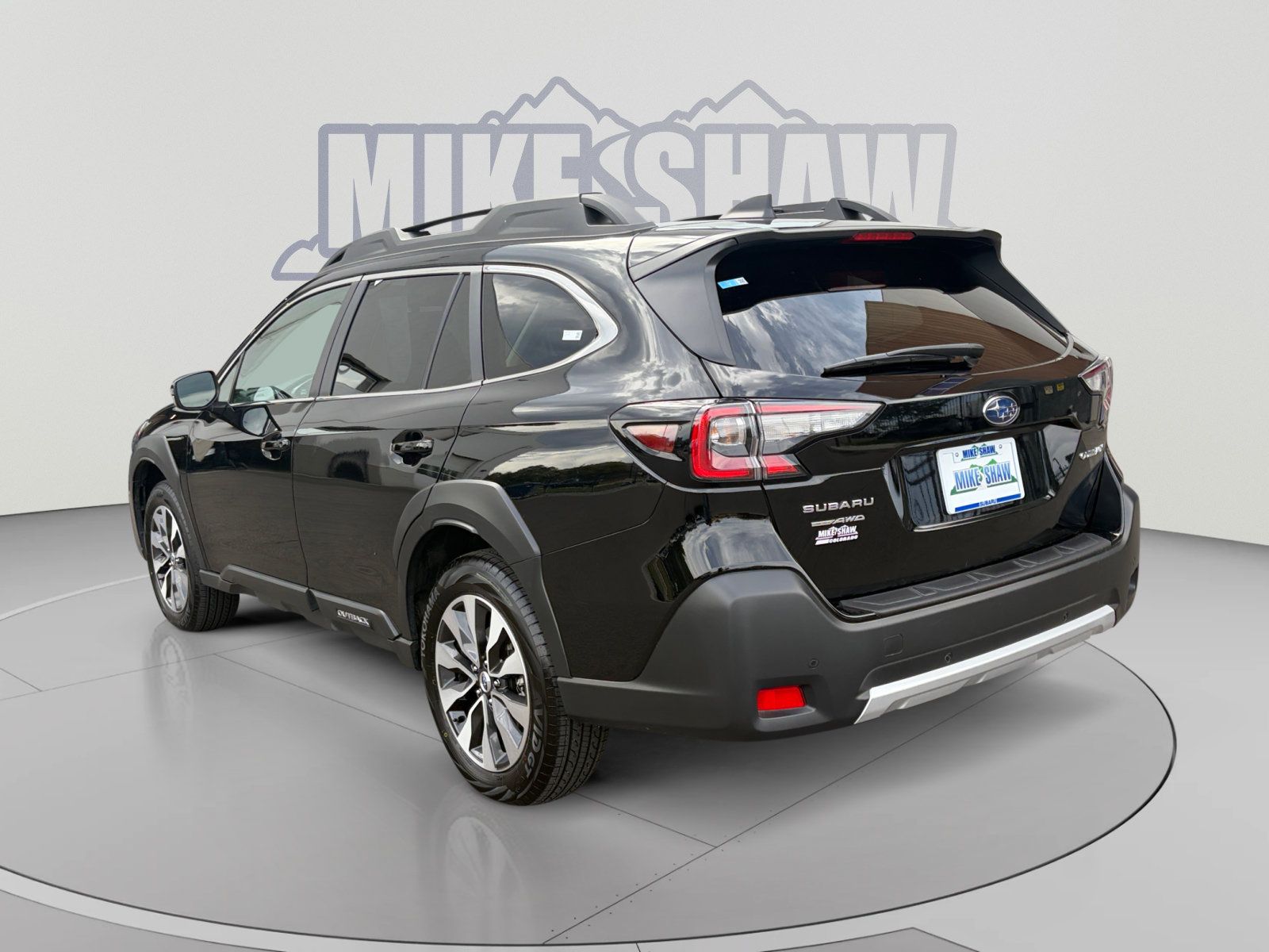 Certified 2025 Subaru Outback Limited AWD/4WD image 3