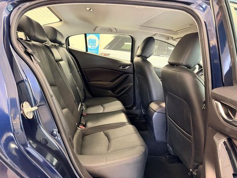 Used 2018 MAZDA MAZDA3 Grand Touring w/ Premium Equipment Package FWD image 27