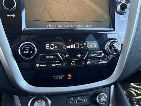 Used 2023 Nissan Murano SV w/ SV Midnight Edition Package image 19