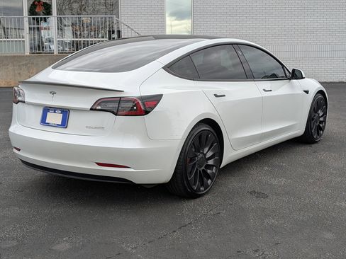 Used 2021 Tesla Model 3 Performance image 8