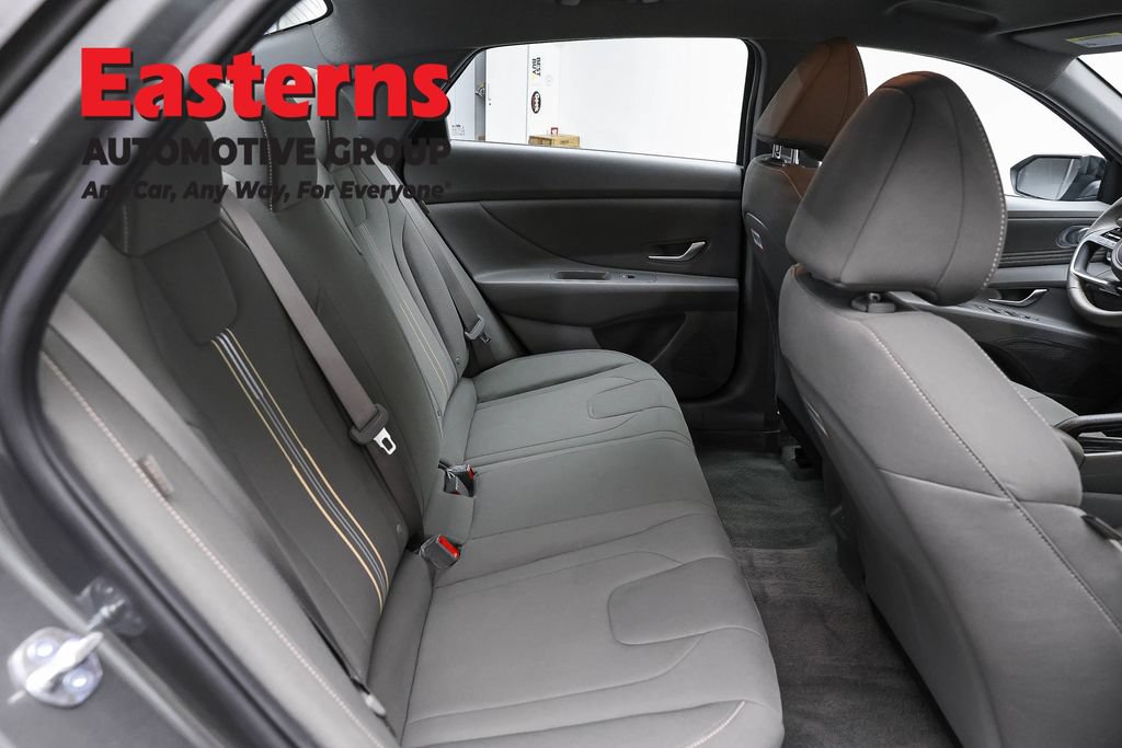 Used 2026 Hyundai Elantra Sport FWD image 23