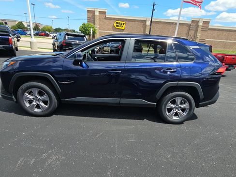 Certified 2025 Toyota RAV4 XLE AWD/4WD image 6