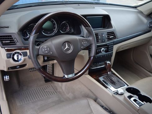 Used 2011 Mercedes-Benz E 350 Cabriolet image 26