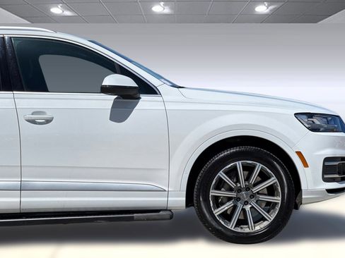 Used 2017 Audi Q7 3.0T Premium Plus w/ Premium Plus Package AWD/4WD image 36