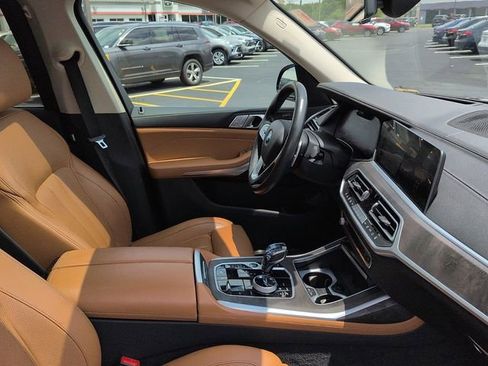 Used 2022 BMW X7 xDrive40i w/ Executive Package AWD/4WD image 10