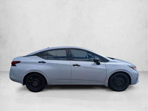 Used 2023 Nissan Versa S w/ Trunk Package FWD image 4