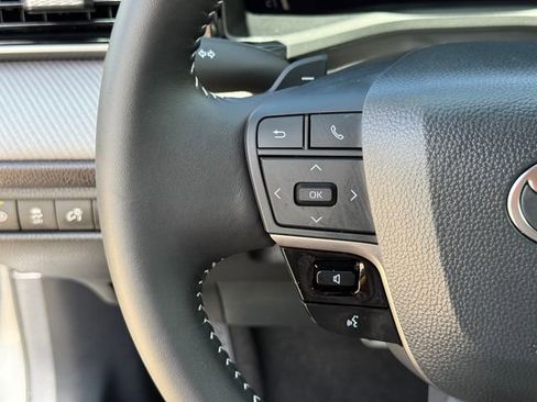 Used 2026 Toyota Camry SE FWD image 14