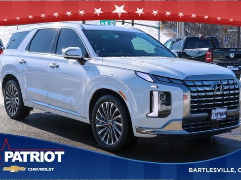 Used 2024 Hyundai Palisade Calligraphy image 1