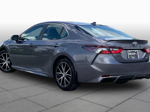 Used 2024 Toyota Camry SE w/ Cold Weather Package FWD image 12