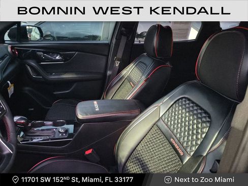 Used 2023 Chevrolet Blazer RS w/ Enhanced Convenience Package image 9