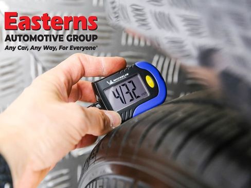 Used 2018 Tesla Model 3 Long Range image 26