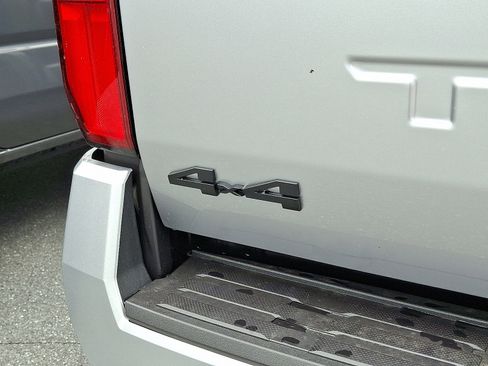 New 2025 Toyota Tacoma TRD Sport image 7