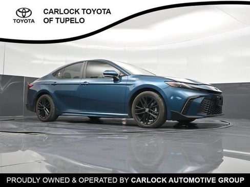 Used 2025 Toyota Camry SE w/ Convenience Package FWD image 47
