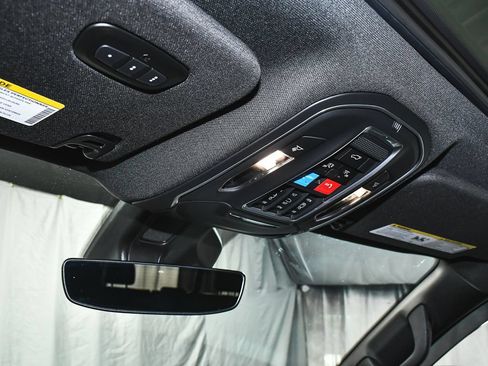 Used 2023 Jeep Wagoneer Series II w/ Convenience Group I AWD/4WD image 32
