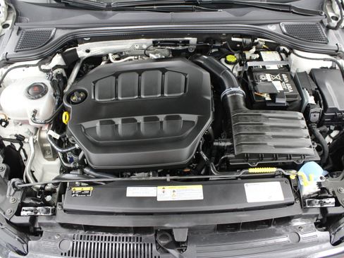Used 2024 Volkswagen GTI SE FWD image 38