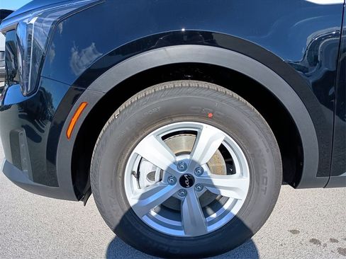 New 2026 Kia Sorento LX image 16