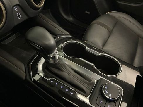 Used 2023 Chevrolet Blazer Premier FWD image 23