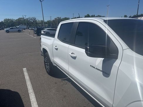Used 2024 Chevrolet Colorado Z71 w/ Z71 Convenience Package 2 image 6
