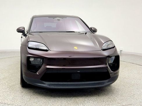 Used 2025 Porsche Macan 4S Electric image 2