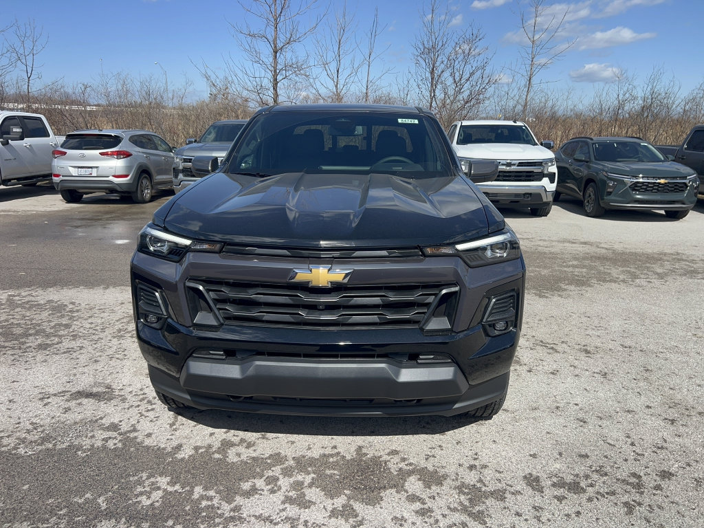 New 2026 Chevrolet Colorado LT w/ LT Convenience Package AWD/4WD image 2