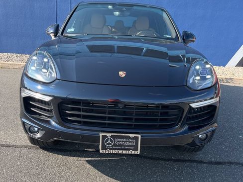 Used 2017 Porsche Cayenne S AWD/4WD image 8