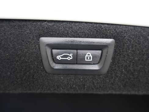 Used 2019 BMW M850i xDrive Coupe w/ Driving Assistance Package image 37