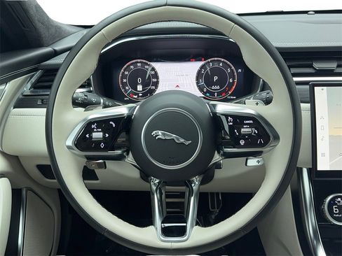 Used 2024 Jaguar XF R-Dynamic SE image 18