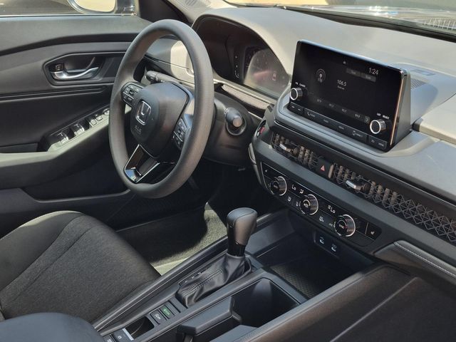 Used 2025 Honda Accord SE image 10