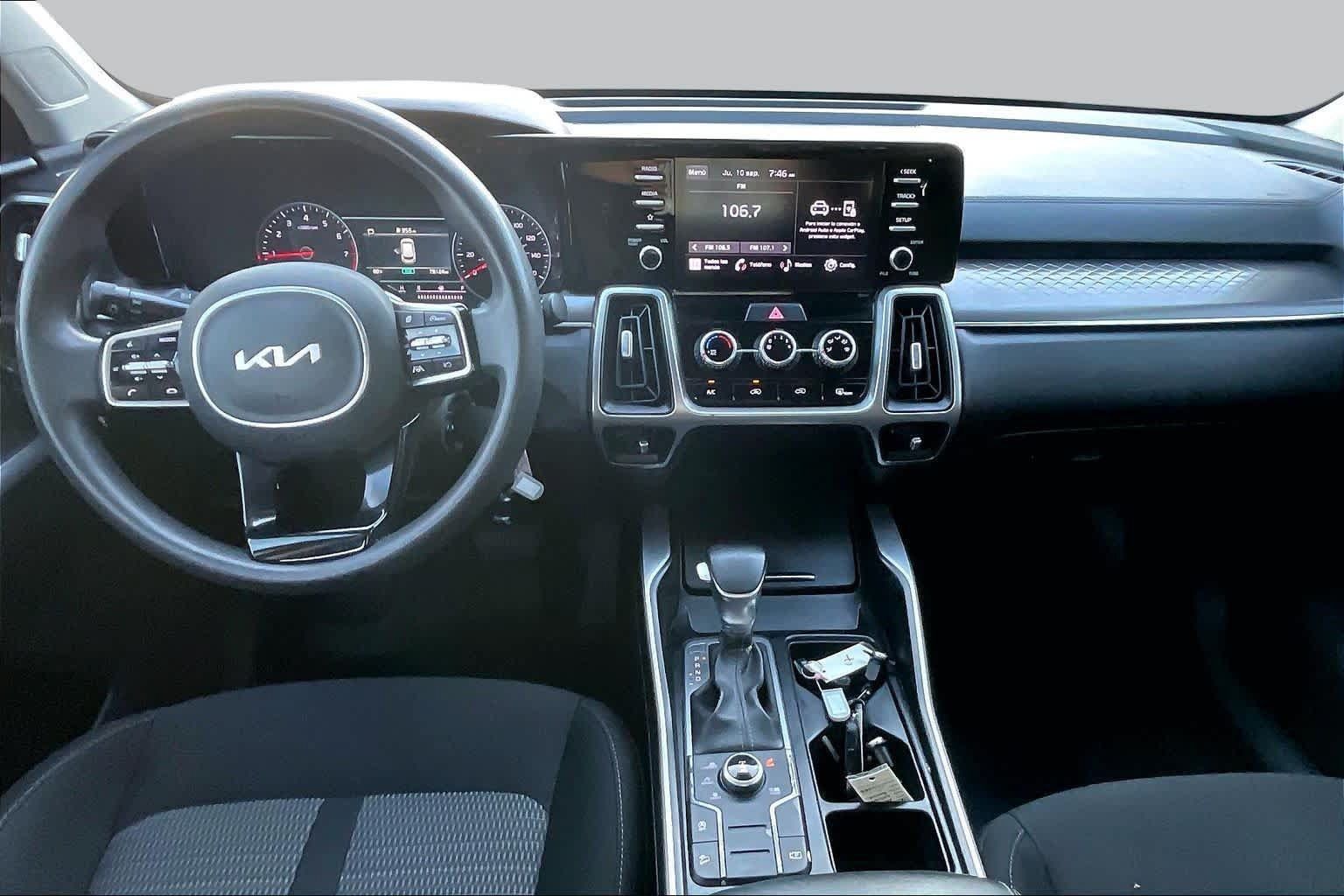 Used 2022 Kia Sorento LX AWD/4WD image 15
