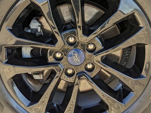 Used 2022 Ford Escape SE image 12