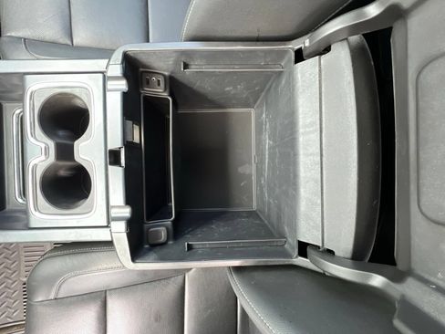 Used 2018 Chevrolet Silverado 2500 LTZ w/ Vortec Plus Package AWD/4WD image 24