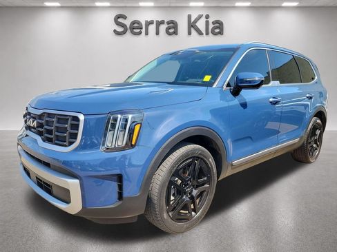 Used 2023 Kia Telluride S AWD/4WD image 1