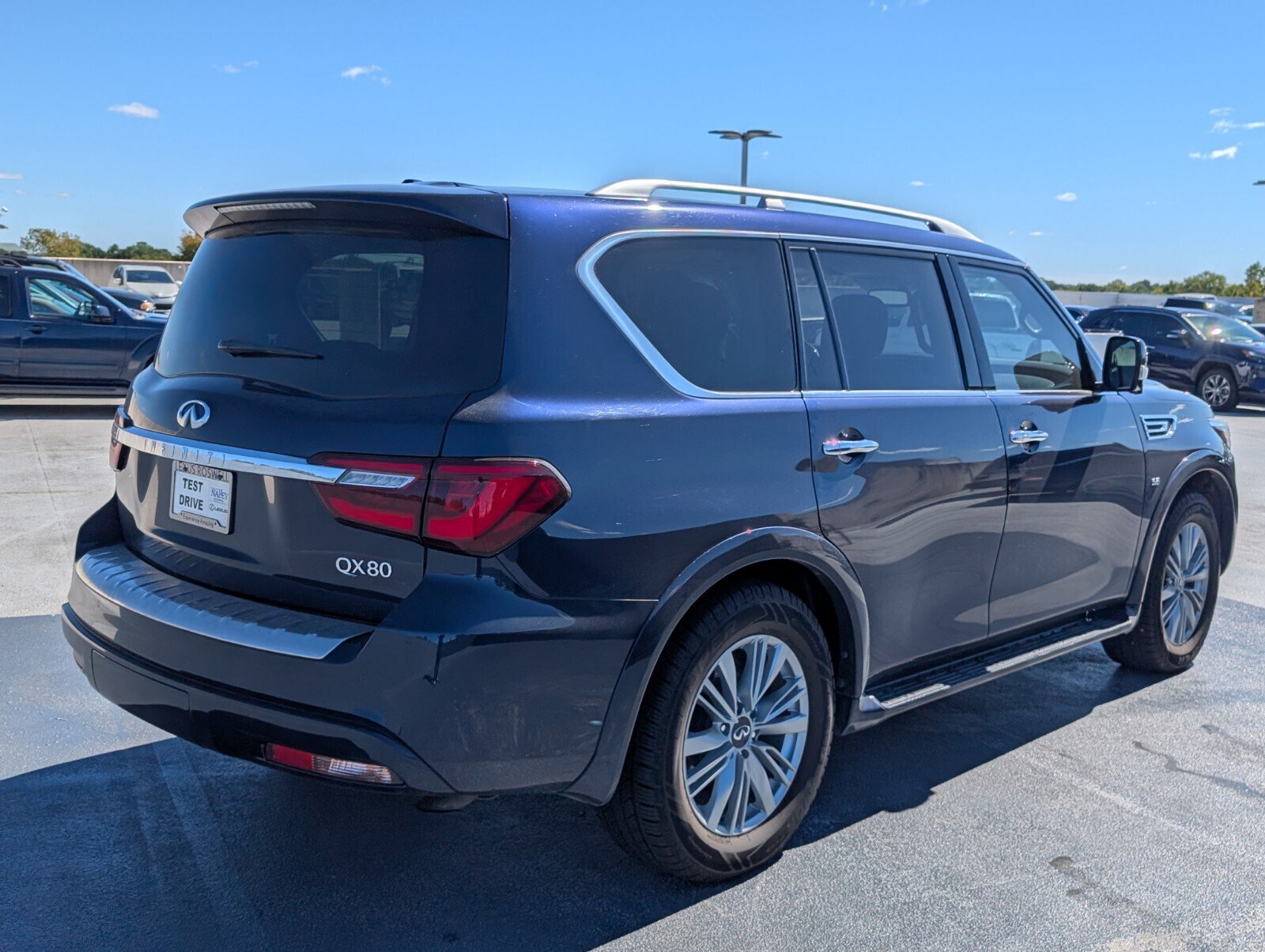 Used 2019 INFINITI QX80 Luxe w/ Proassist Package AWD/4WD image 5