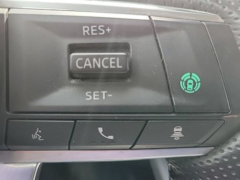 Used 2022 Mitsubishi Outlander SE AWD/4WD image 16