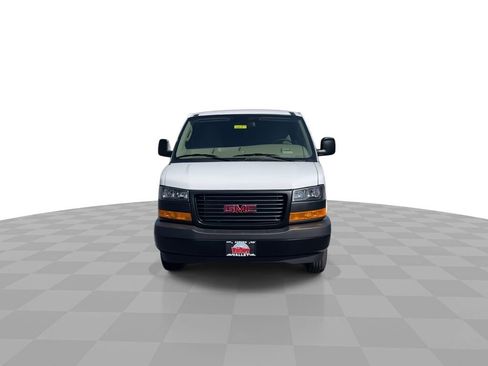 New 2026 GMC Savana 3500 w/ Driver Convenience Package RWD image 3