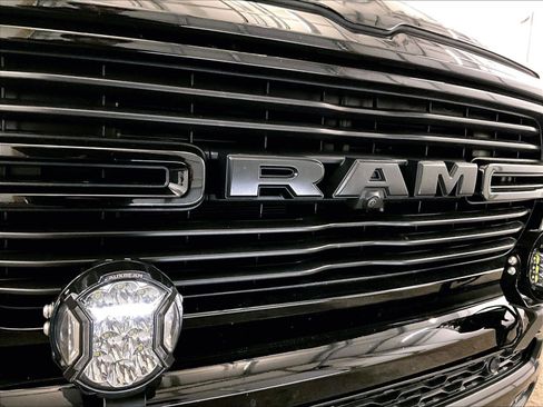 Used 2024 RAM 1500 Laramie image 29