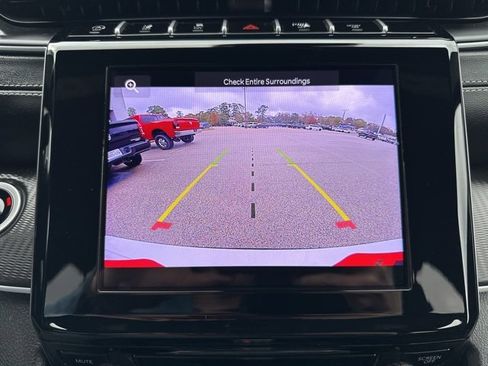 Certified 2024 Jeep Grand Cherokee L Laredo image 16