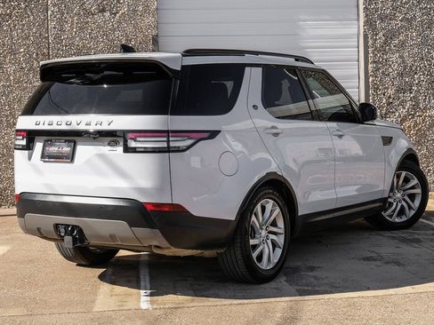 Used 2018 Land Rover Discovery SE AWD/4WD image 9