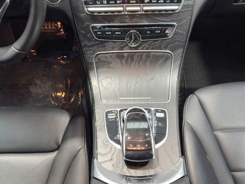 Used 2015 Mercedes-Benz C 300 Sedan w/ Sport Package image 19