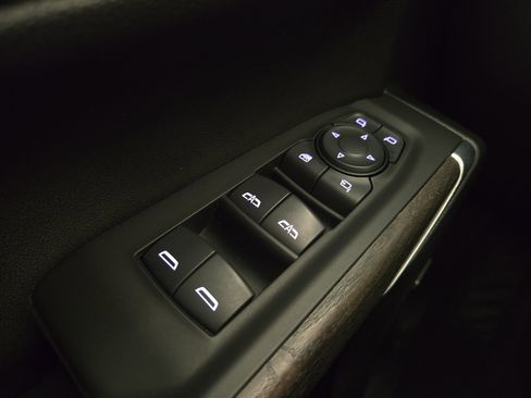 Certified 2021 GMC Sierra 1500 Denali w/ Denali Ultimate Package AWD/4WD image 27