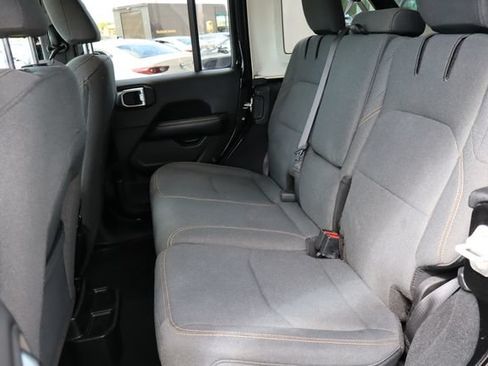 Used 2024 Jeep Wrangler Unlimited Sahara AWD/4WD image 13