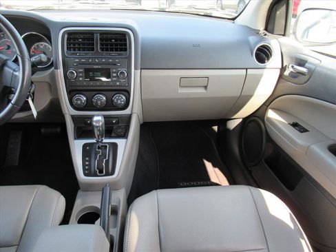 Used 2011 Dodge Caliber Uptown image 13