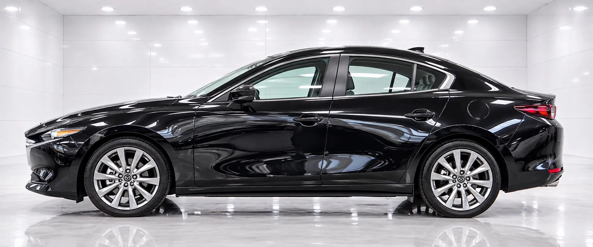 Used 2024 MAZDA MAZDA3 s FWD image 2