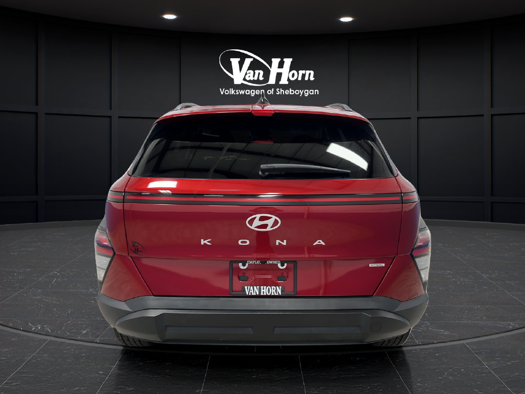 Used 2025 Hyundai Kona SEL AWD/4WD image 6