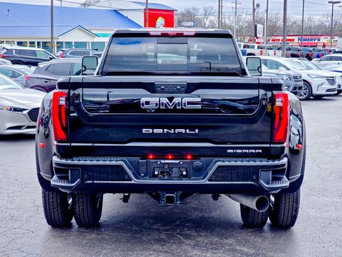 Used 2026 GMC Sierra 3500 Denali Ultimate AWD/4WD image 22