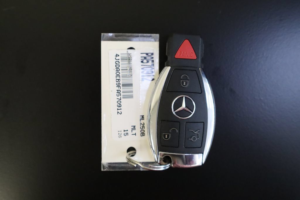Used 2015 Mercedes-Benz ML 250 BlueTEC 4MATIC image 47