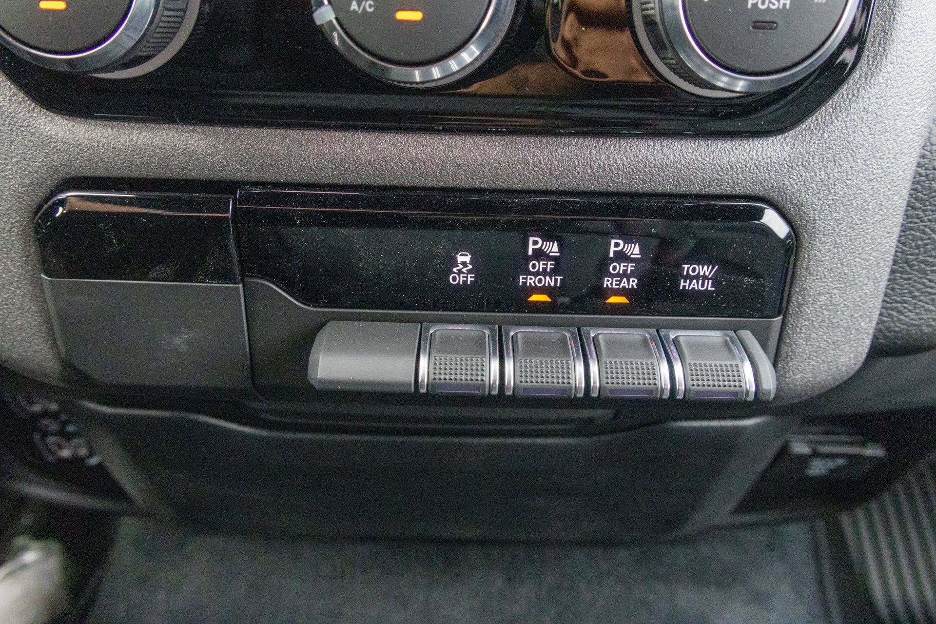 New 2026 RAM 1500 Warlock AWD/4WD image 21
